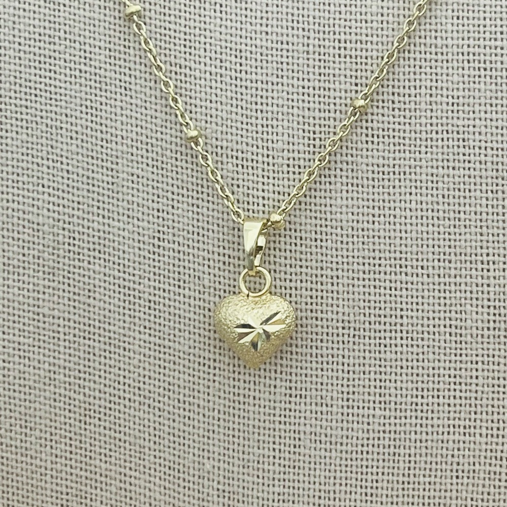 Gold Heart Pendant Necklace
